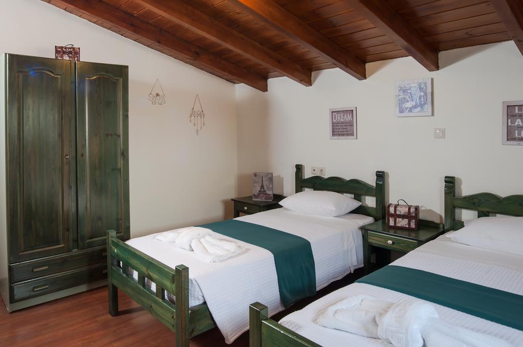 Kyriaki'S Cozy Apartments Agia Marina Exteriör bild