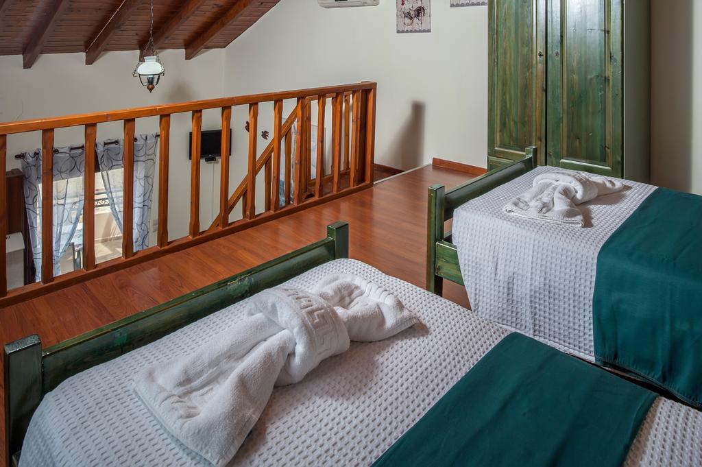 Kyriaki'S Cozy Apartments Agia Marina Exteriör bild